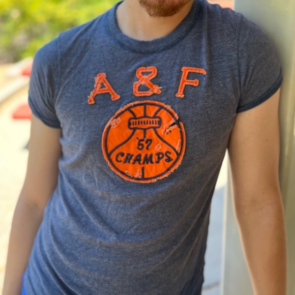 NEW ABERCROMBIE MEN VINTAGE BASKETBALL CHAMPS T SHIRT MUSCLE DISTRESSED COLLEGE - Picture 3 of 16